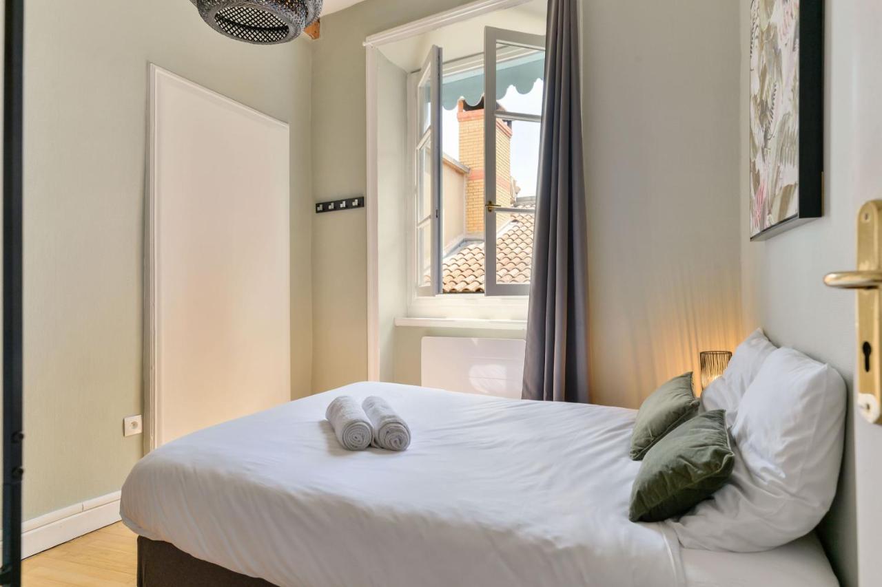 Les Jardins Du Gourguillon Apartment Лион Екстериор снимка