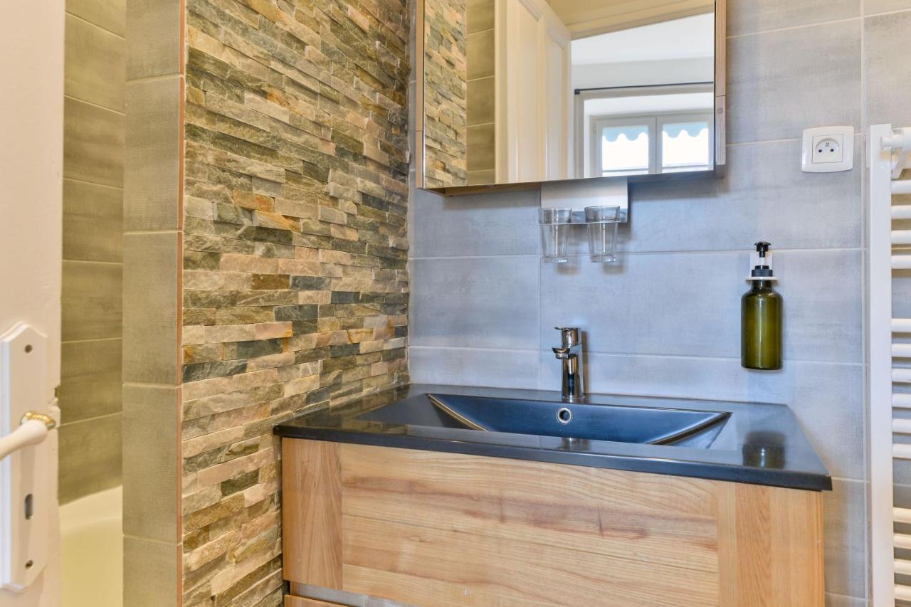 Les Jardins Du Gourguillon Apartment Лион Екстериор снимка