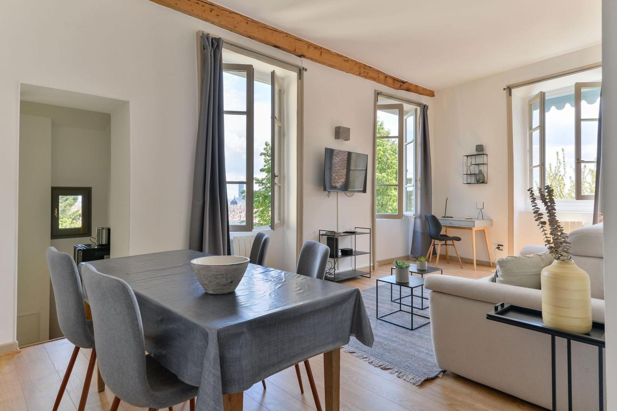 Les Jardins Du Gourguillon Apartment Лион Екстериор снимка