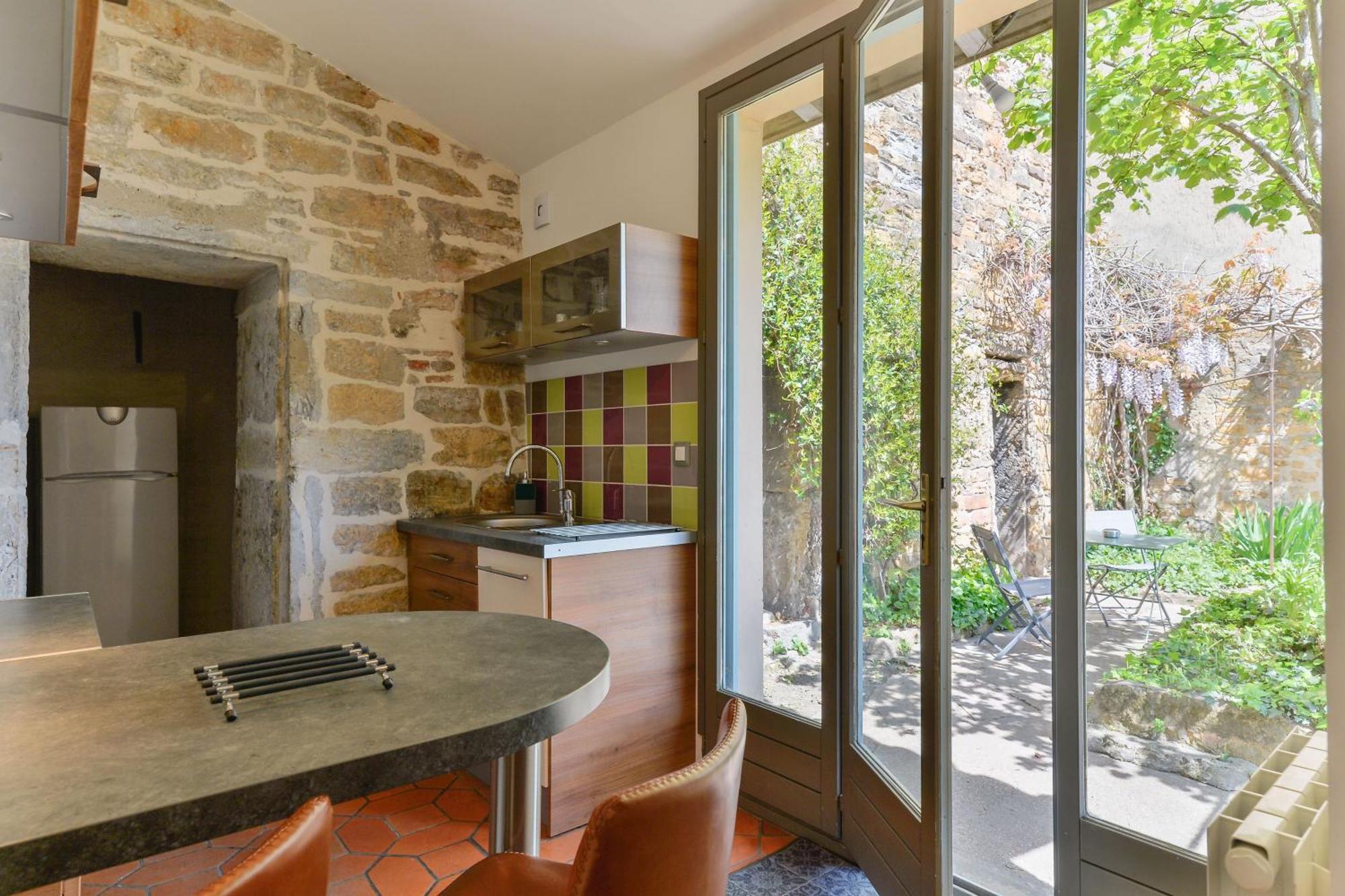 Les Jardins Du Gourguillon Apartment Лион Екстериор снимка