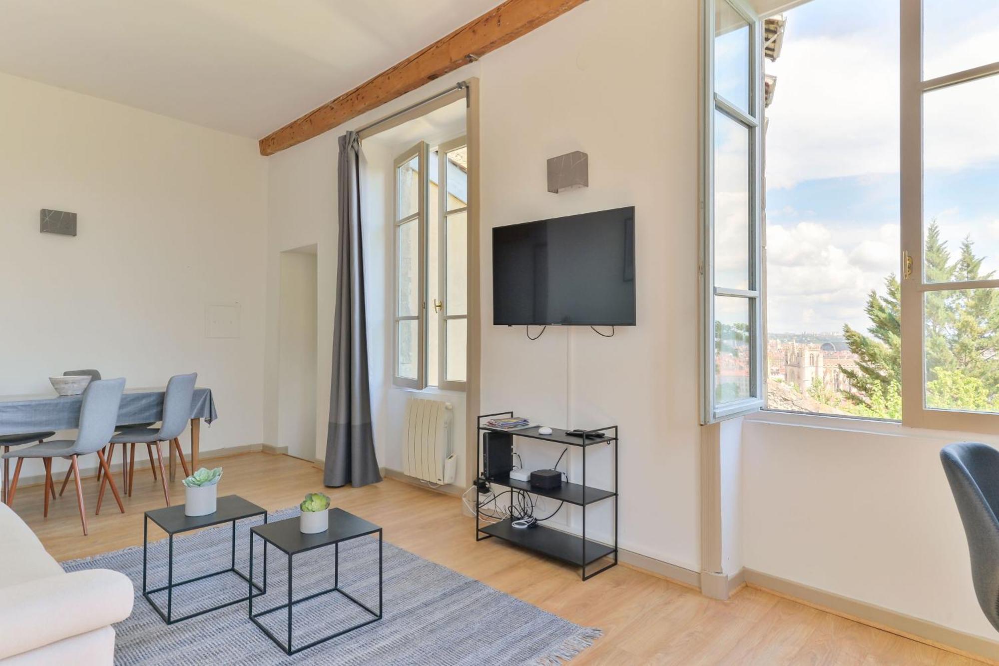 Les Jardins Du Gourguillon Apartment Лион Екстериор снимка