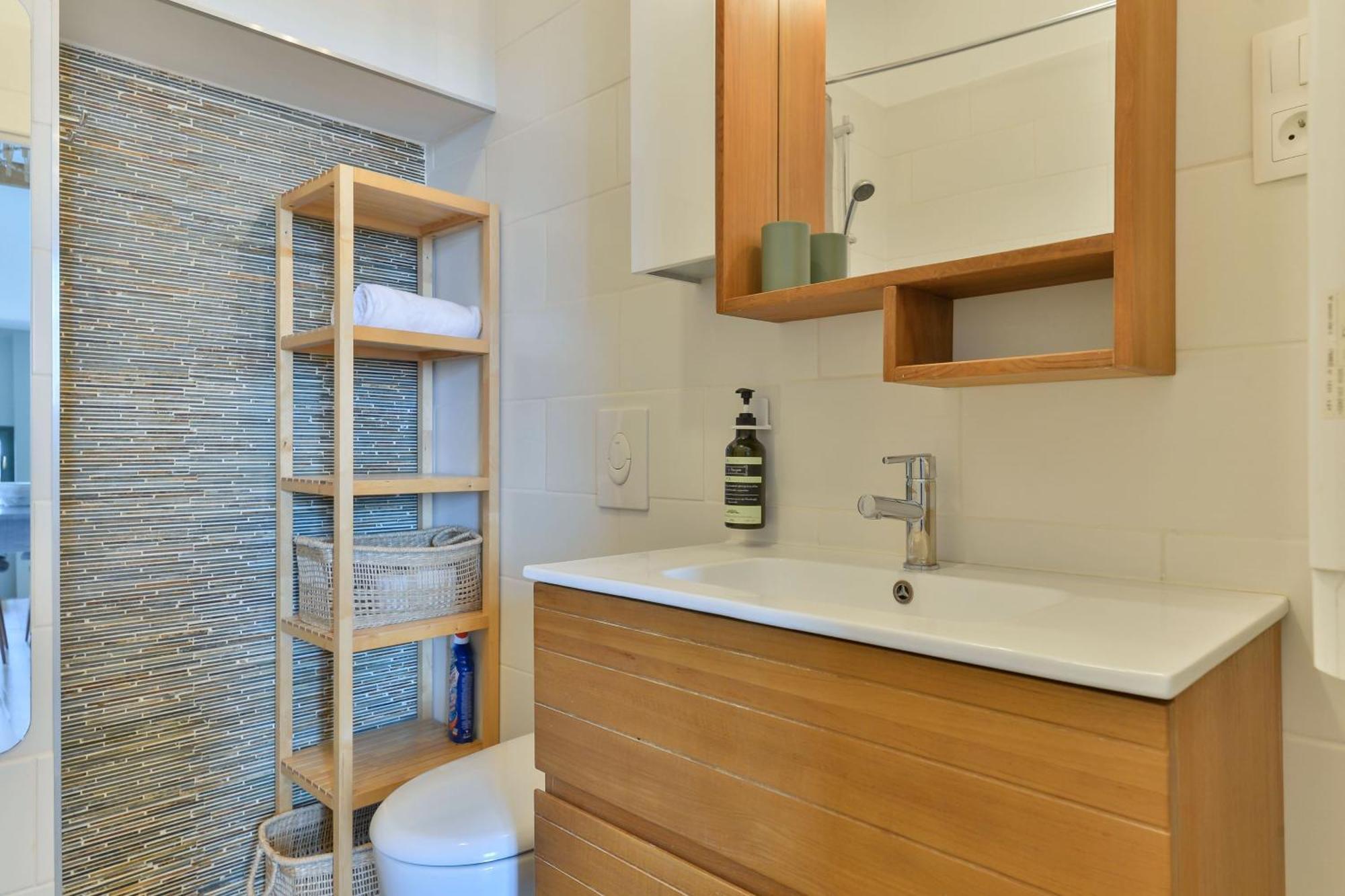 Les Jardins Du Gourguillon Apartment Лион Екстериор снимка