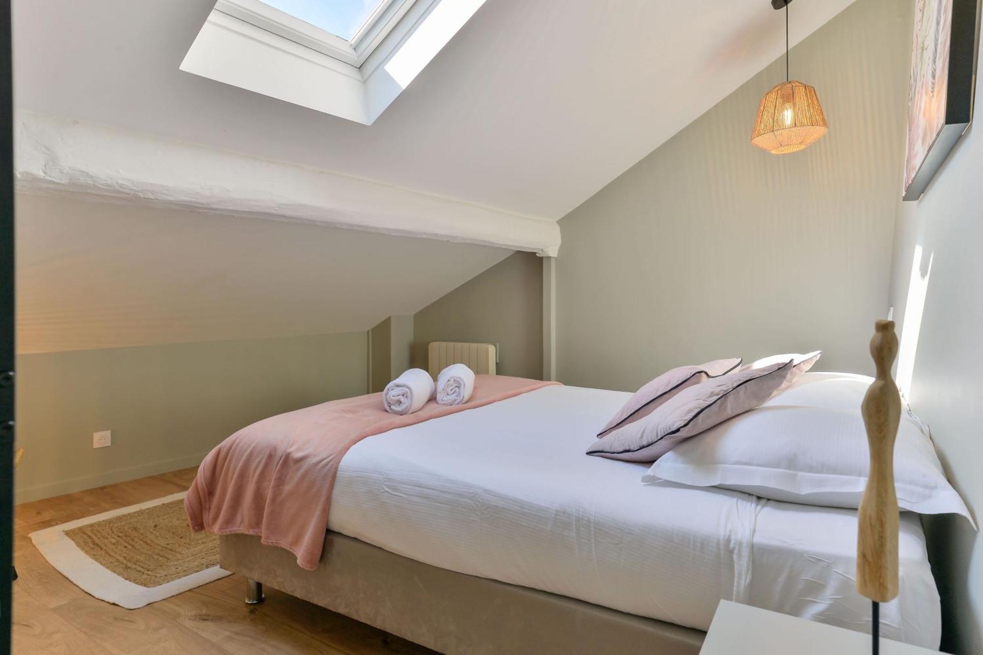 Les Jardins Du Gourguillon Apartment Лион Екстериор снимка